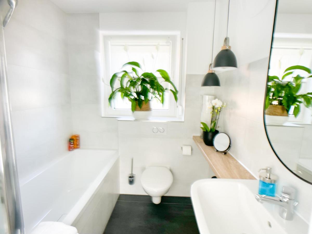 M-Style 02 Apartment Mit Balkon 24H Self-Check-In, Free Parking, Netflix Nuremberg Exterior photo