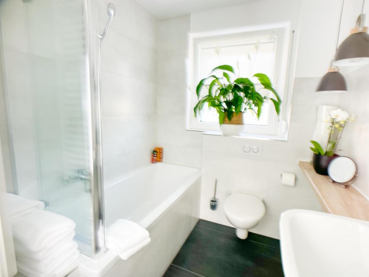 M-Style 02 Apartment Mit Balkon 24H Self-Check-In, Free Parking, Netflix Nuremberg Exterior photo